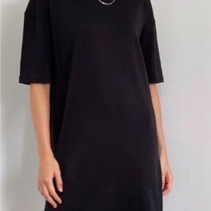 Aritzia (BABATON) T-Shirt Dress